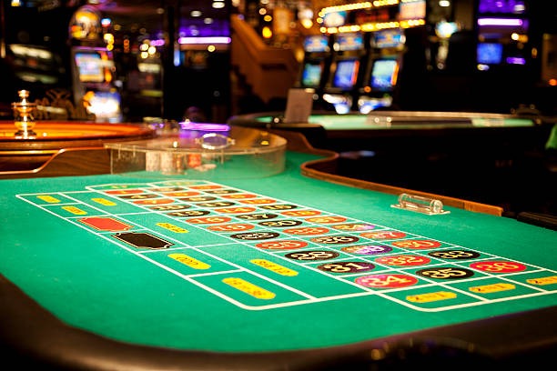 Free spin bonus round in Egypt's Book of Mystery showing expanded Book symbols and multiplier display